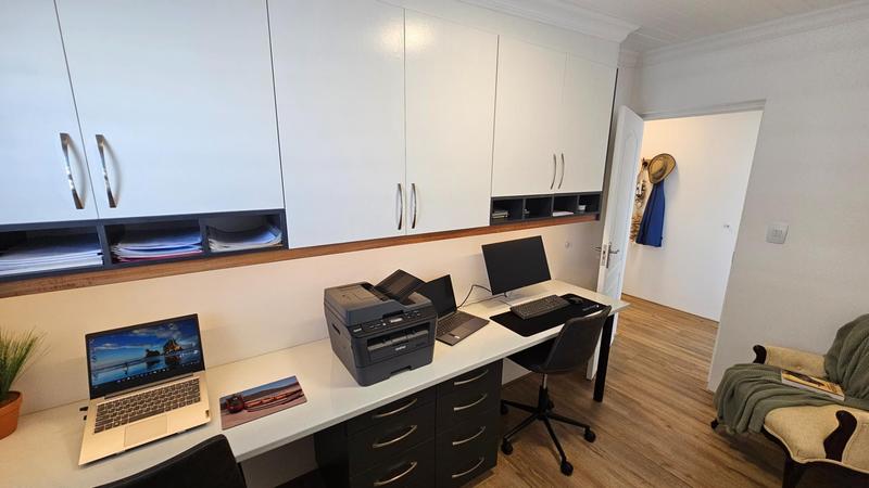 3 Bedroom Property for Sale in Dwarskersbos Western Cape